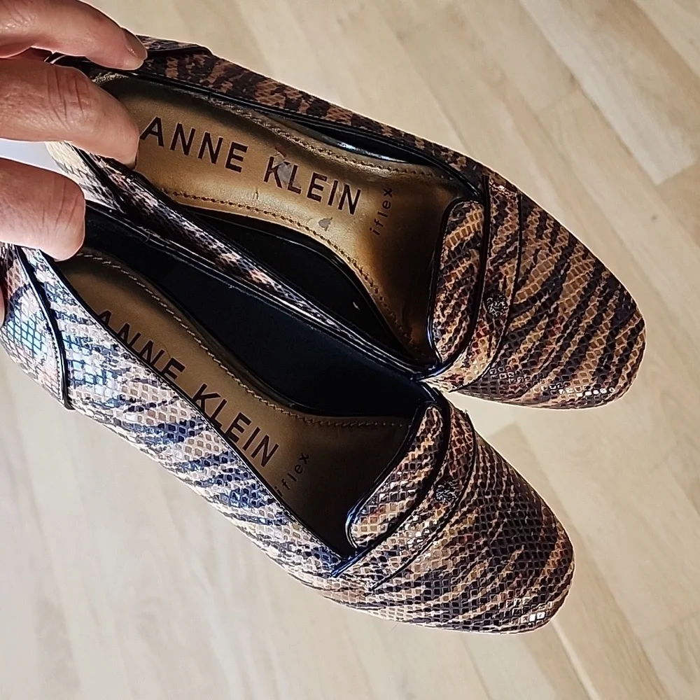 Anne Klein iflex Tiger Loafer Women's Size 6 - Picture 8 of 10